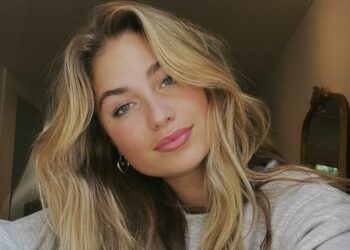 Roxy Dekker laat fans speculeren met mysterieuze Instagram-posts