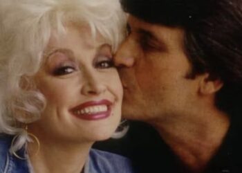 Dolly Parton brengt ontroerend eerbetoon aan overleden echtgenoot Carl Dean