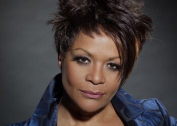 Tv-special met Ruth Jacott en Paul de Leeuw in het teken van het Eurovisie Songfestival