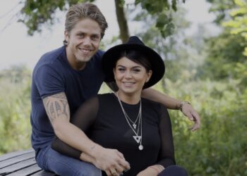 Broer en zus Hazes herenigd voor uniek optreden