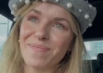 Josje reageert emotioneel op K3-reünie: “Dit komt hard aan”