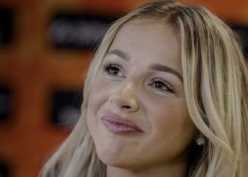 Emma Heesters keert terug met ‘Alles Wordt Beter’