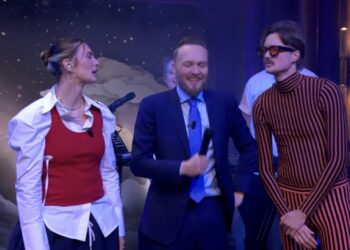 Video: Maan ‘geschokt’ tijdens uitzending Lubach