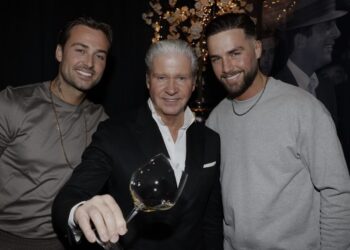 Dries Roelvink doet een grote aankondiging