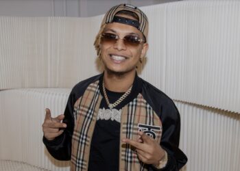 Ronnie Flex blikt terug en doet opvallende onthulling