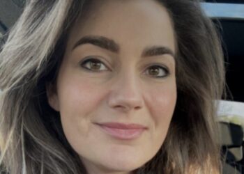 Sieneke breekt na aanslagen: ‘Dit is ondraaglijk’