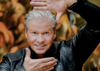 Dries Roelvink fileert bekende familie zonder genade