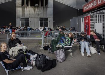 Fans slapen dagen op straat voor show bij Ziggo Dome