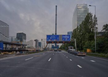 Ramp dreigt: metro bij A10 plat tijdens Festival op de Ring