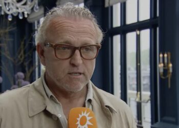 Gordon voor paal gezet in Boulevard: ‘Hotdog-graf!’