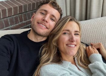 Tussen verdriet door: Suzan & Freek delen babynieuws