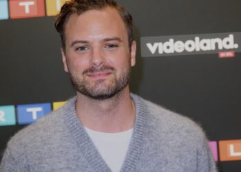 Zien! Optreden Jim Bakkum compleet rampzalig verlopen