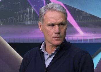 Van Basten maakt Linkin Park met de grond gelijk