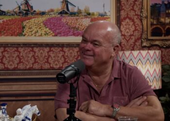 Paul de Leeuw volledig uit het veld geslagen