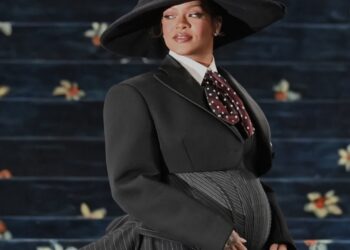 Rihanna deelt droevig nieuws kort na zwangerschapsjoy