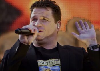 Wolter Kroes deelt mijlpaal om u tegen te zeggen