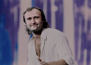 Zorgen om Phil Collins na spoedopname in ziekenhuis