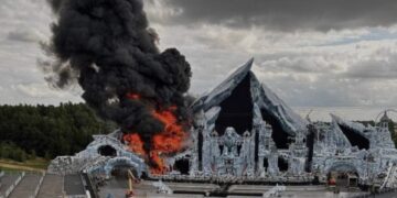 Paniek na verwoestende brand op Tomorrowland