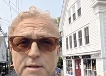 Hij is terug… en hoe: Gordon laat van zich horen