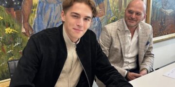 Deze opvallende stap van Antoon roept meteen koninklijke associaties op