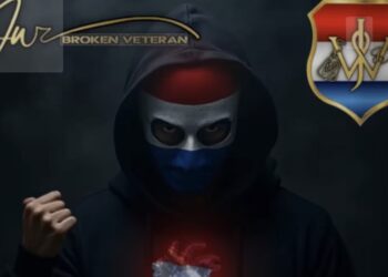 Onbekende zanger scoort keihard met protestlied over AZC