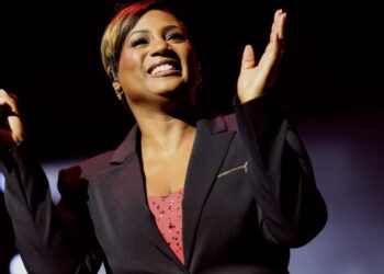 Edsilia Rombley verrast iedereen met opvallende aankondiging