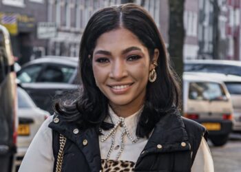 Winnares Angel onthult een geheim sinds de 1e aflevering