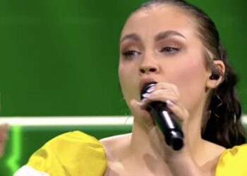 Waylon laat zich volledig gaan tijdens optreden The Winner Takes it All