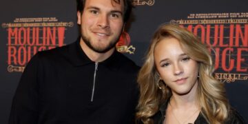 Relatie van Emma Kok onder vergrootglas door opvallend leeftijdsverschil