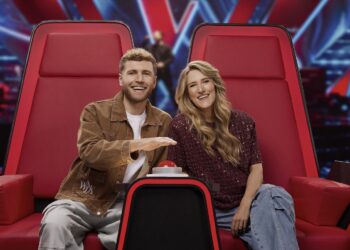 The Voice of Holland-kijkers gaan helemaal los: ‘Wat is er met hem dan?’