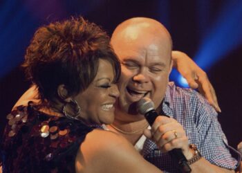 Ruth Jacott doet opvallende onthulling over kinderen krijgen