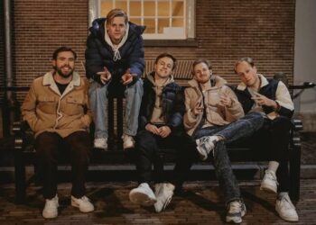 Bijzonder groot nieuws voor de bankzitters zet Amsterdam op zijn kop