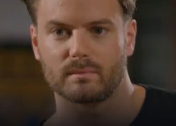 Jim Bakkum doet onverwachtse uitspraak over 3e kind: ‘Het was al compleet’