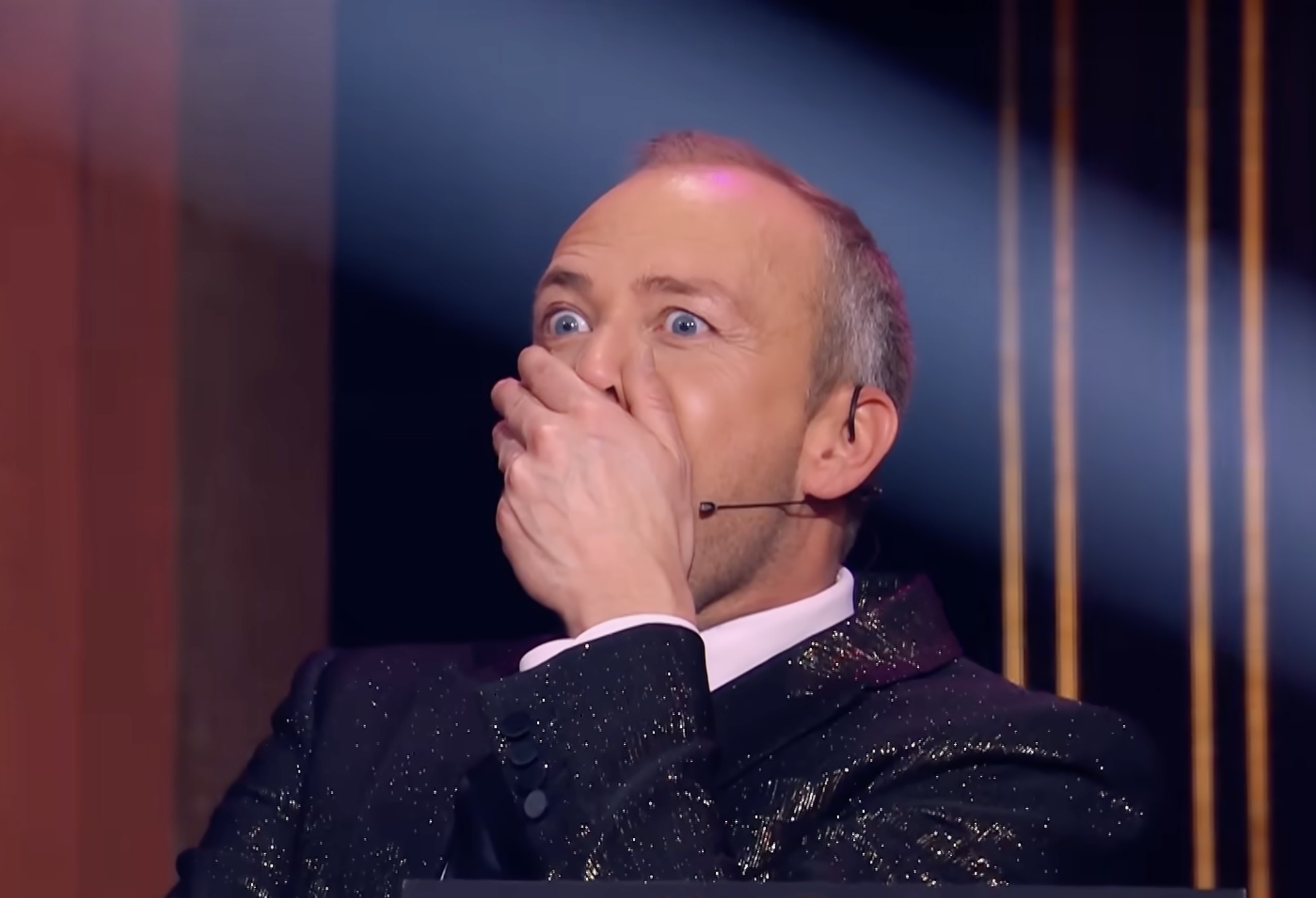 Onverwachte verschijning in Make Up Your Mind brengt Jamai Loman compleet van zijn stuk