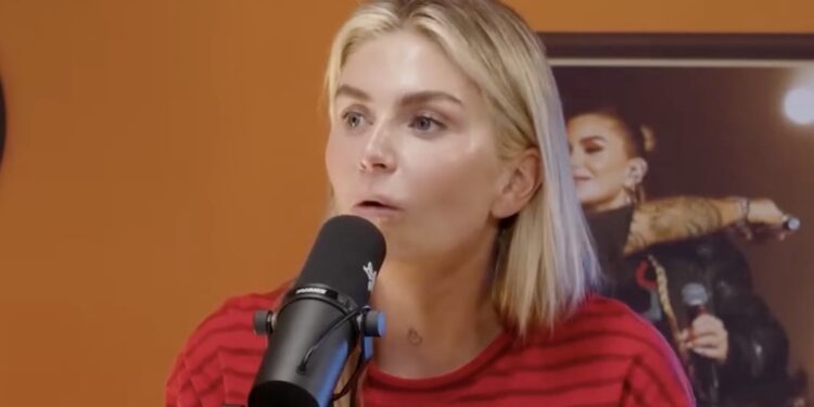 Aangrijpende bekentenis Roxeanne Hazes: ‘Dit zit nog altijd heel diep’