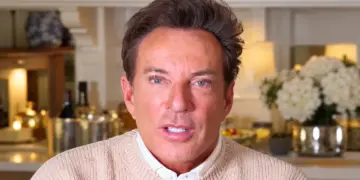 Gerard Joling zorgt voor complete verwarring met plotseling besluit: ‘Niet iedereen was op de hoogte’