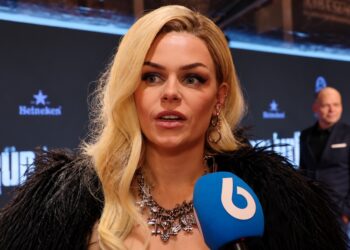 Grote zorgen rond Davina Michelle na heftige situaties: ‘Waanideeën en aanvallen’