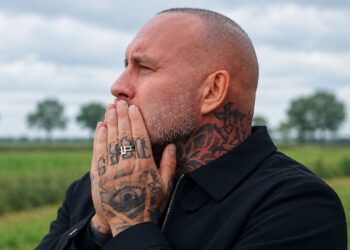 Dean Saunders diep geraakt: ‘Dankbaar dat ik jou in mijn leven heb’