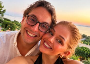 Christiaan Bauer en vriendin Rosalie komen samen met opvallende bekentenis