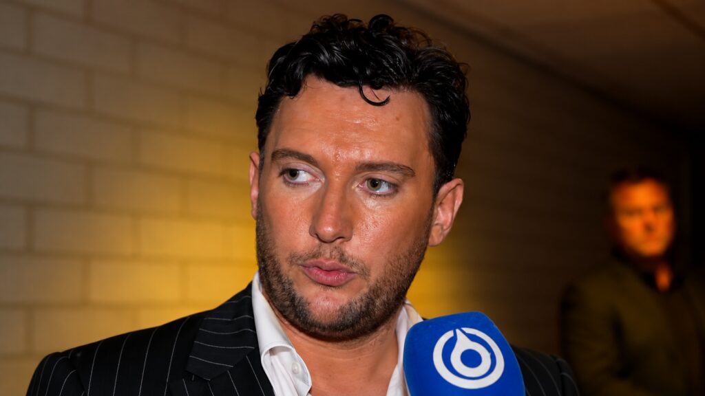 Tino Martin deelt hartverscheurende woorden op bijzonder pijnlijke dag: ‘Mis je’
